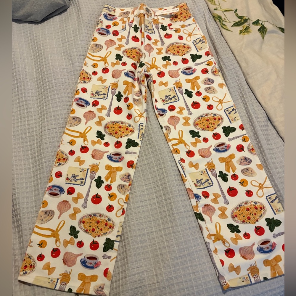 Lisa Says Gah Italian pasta denim pants